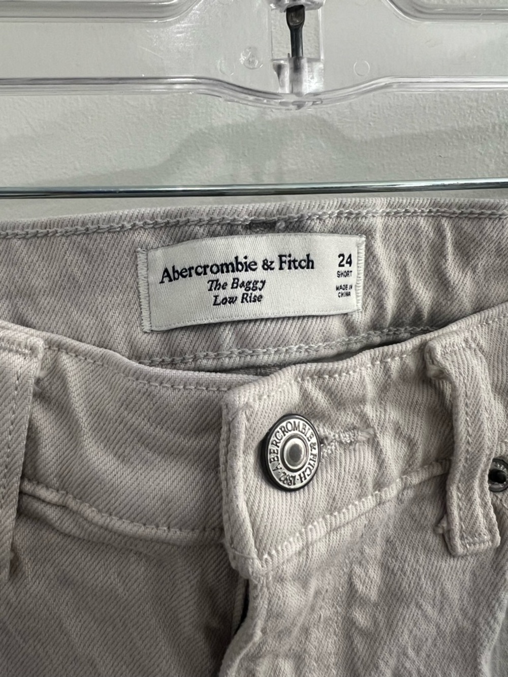 A&F Baggy Low Rise - Picture 3 of 3